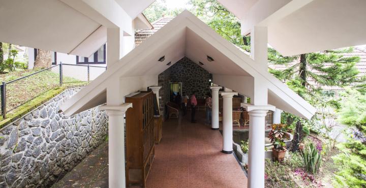 Hotel Treetop Thekkady Exterior photo