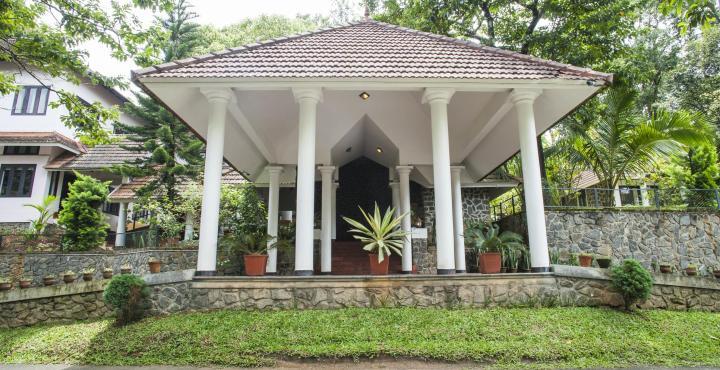 Hotel Treetop Thekkady Exterior photo